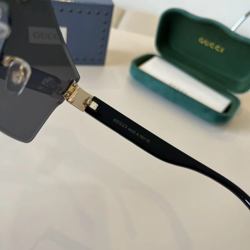 Gucci Sunglasses StreetReady 279505