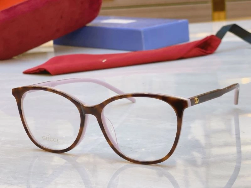 Minimalist Gucci Sunglasses 279525