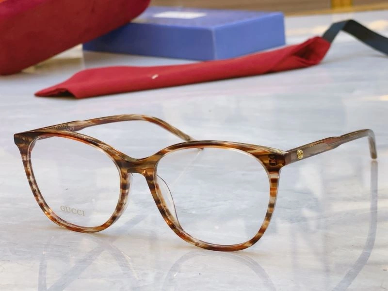 Minimalist Gucci Sunglasses 279525