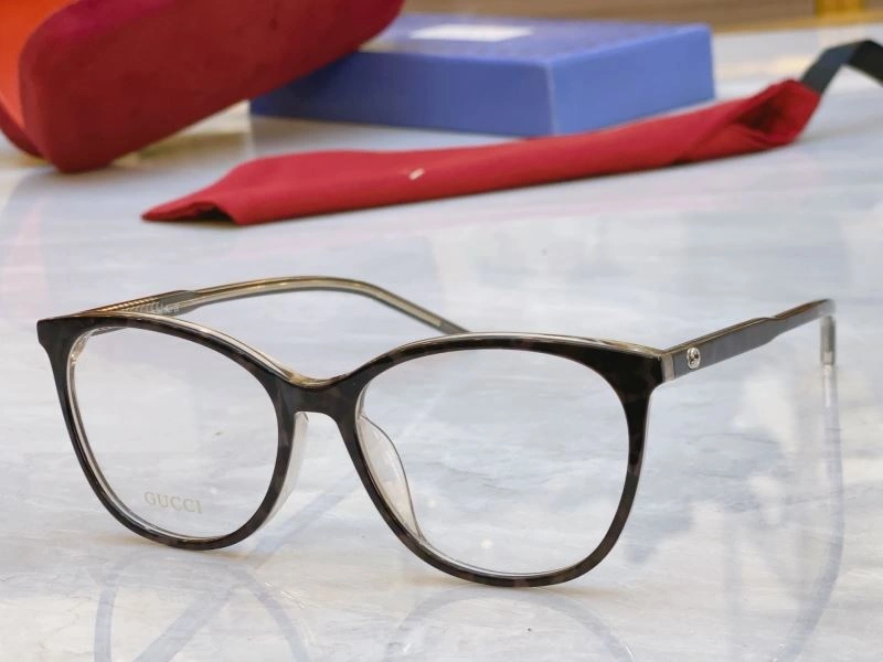 Minimalist Gucci Sunglasses 279525