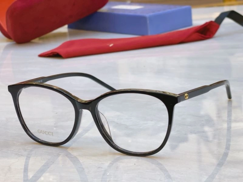 Minimalist Gucci Sunglasses 279525