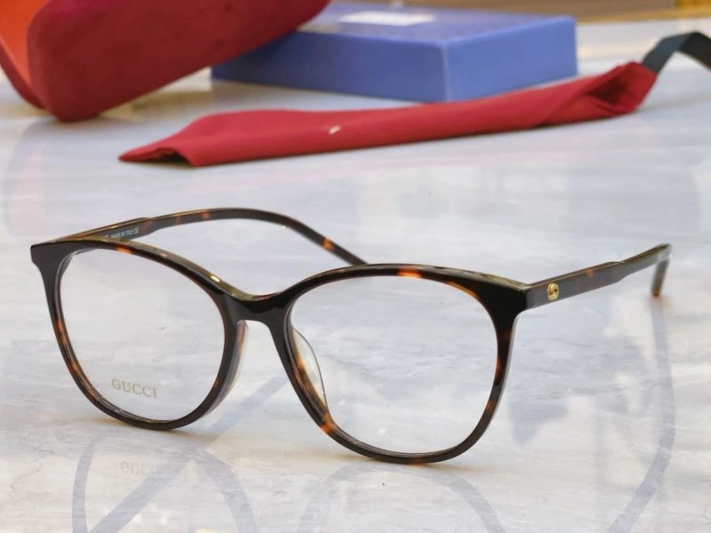 Minimalist Gucci Sunglasses 279525