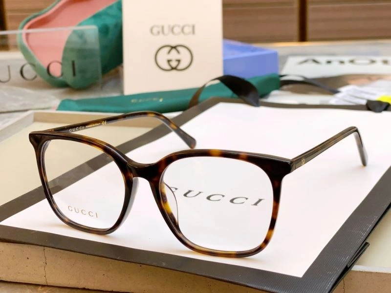 Gucci Sunglasses SunProtective 279513