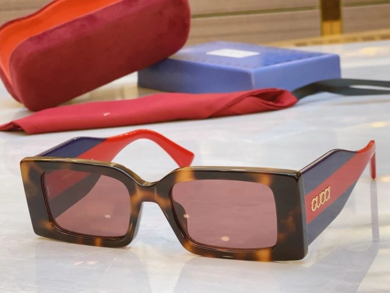 Gucci Sunglasses EasyMatch 279519