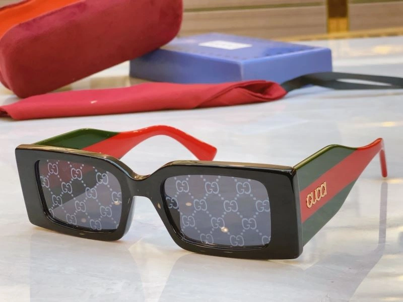 Gucci Sunglasses EasyMatch 279519