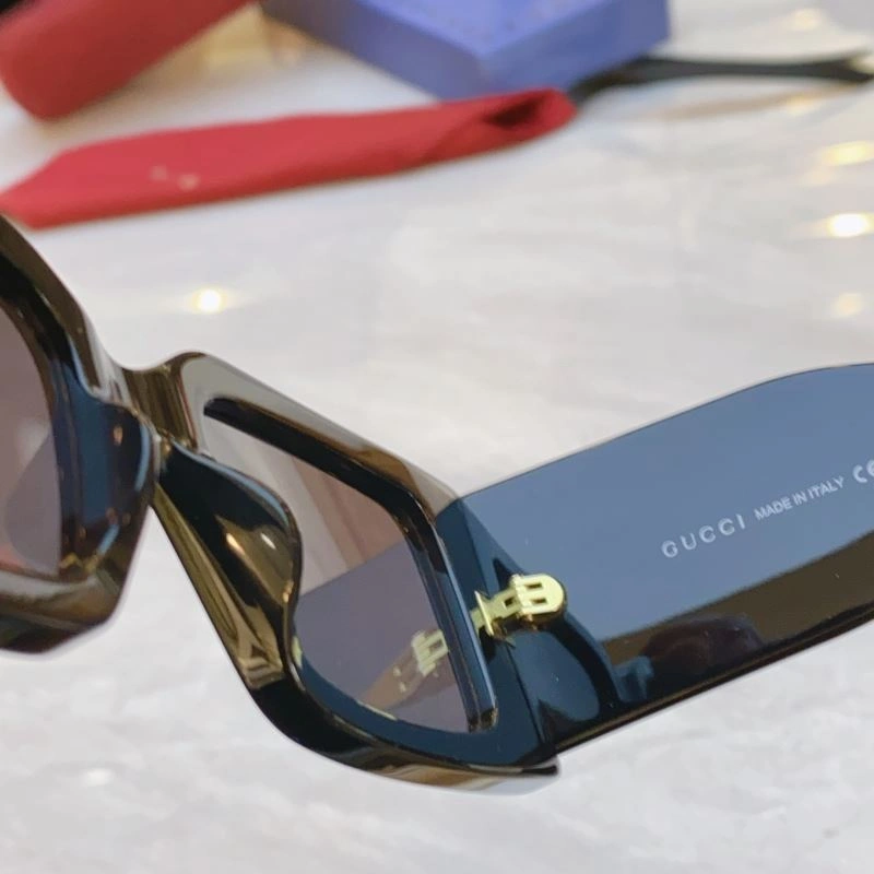 Gucci Sunglasses EasyMatch 279519