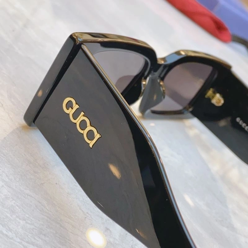 Gucci Sunglasses EasyMatch 279519