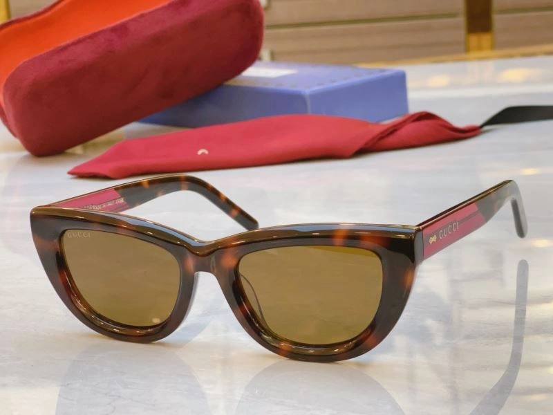 Casual Gucci Sunglasses 279502