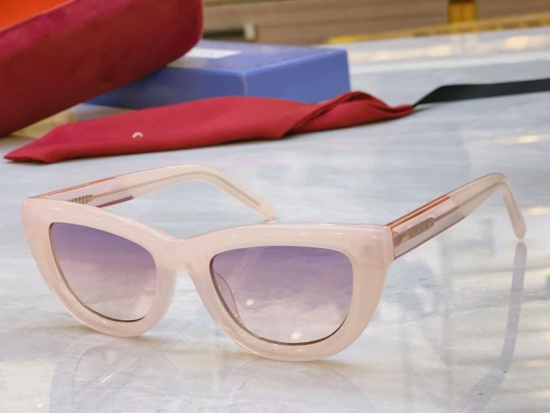 Casual Gucci Sunglasses 279502