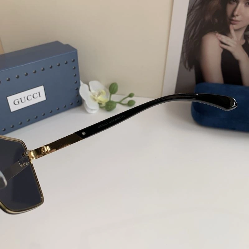 Sustainable Gucci Sunglasses 279493