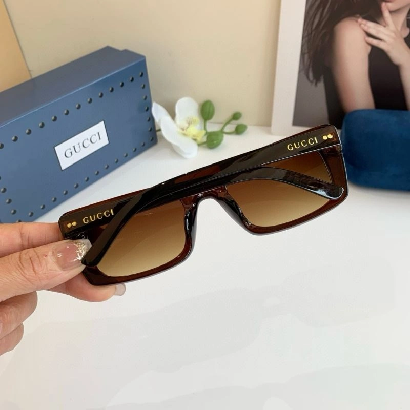 Gucci Sunglasses Stylish 279491