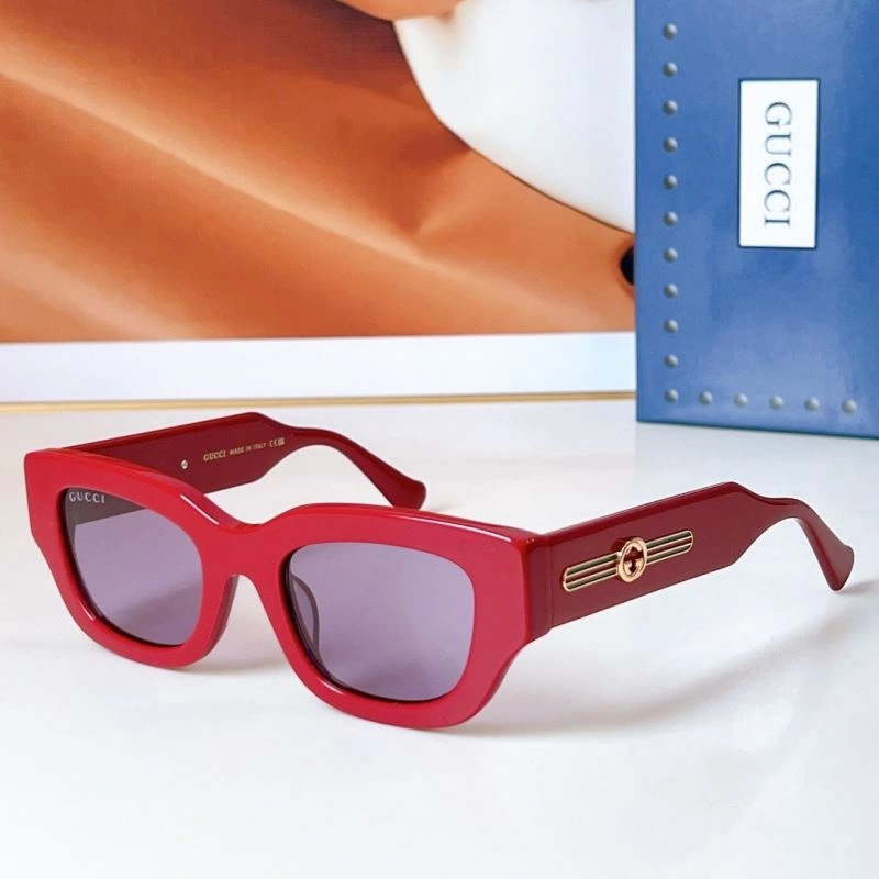 Snug Gucci Sunglasses 279485