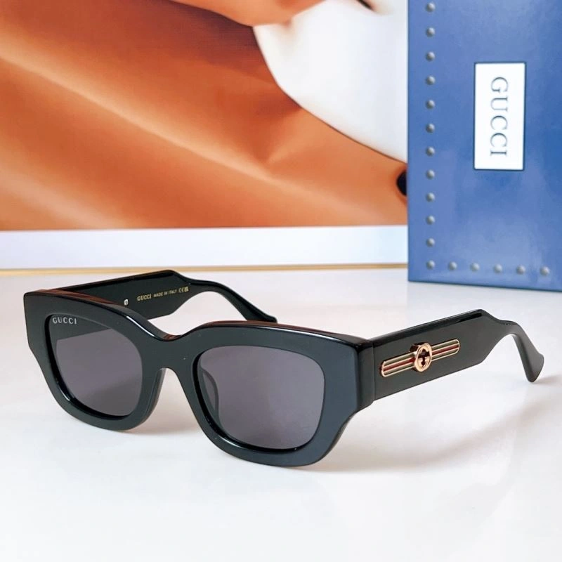 Snug Gucci Sunglasses 279485