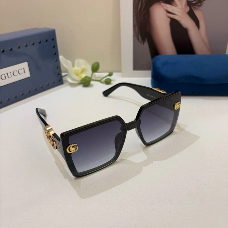 Gucci Sunglasses Contemporary 279464