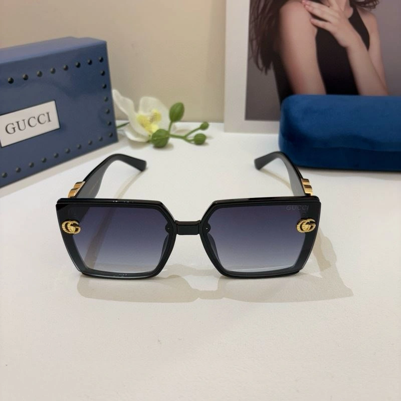 Gucci Sunglasses Contemporary 279464
