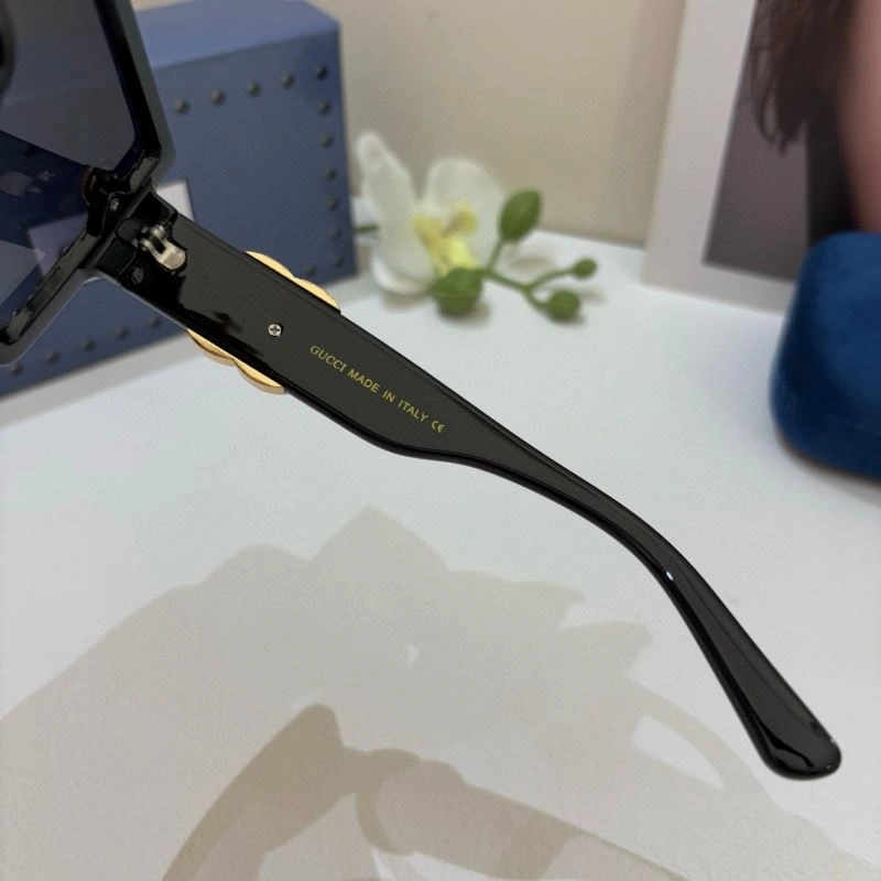 Gucci Sunglasses Contemporary 279464