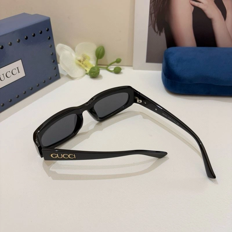 Gucci Sunglasses Durable 279461