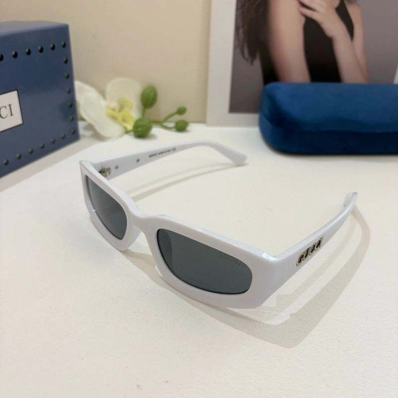 Gucci Sunglasses UrbanChic 279466