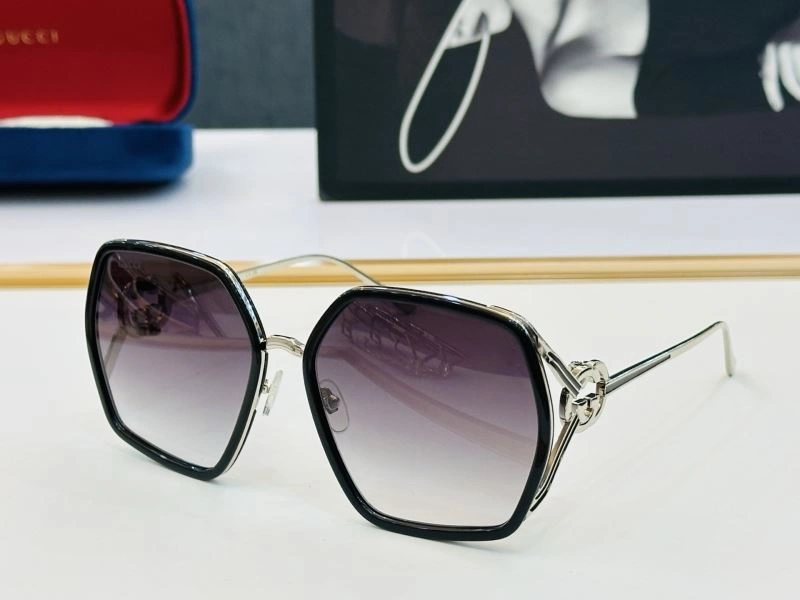 Gucci Sunglasses FreshLook 279483