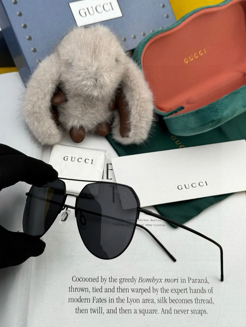Tailored Gucci Sunglasses 279475
