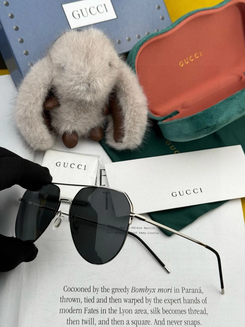 Tailored Gucci Sunglasses 279475