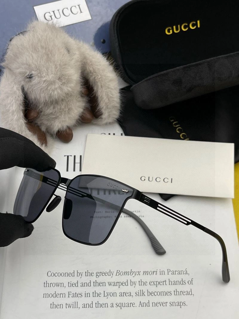 Stylish Gucci Sunglasses 279479