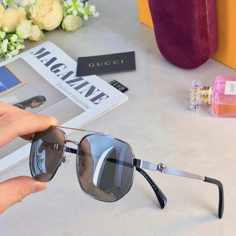 Gucci Sunglasses Snug 279477
