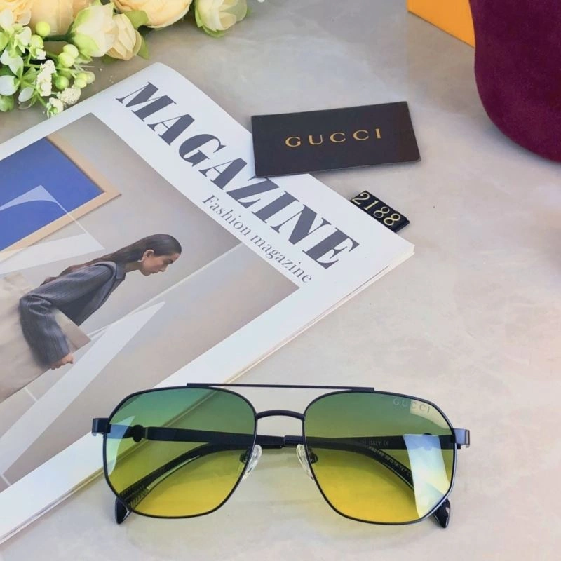 Gucci Sunglasses Snug 279477