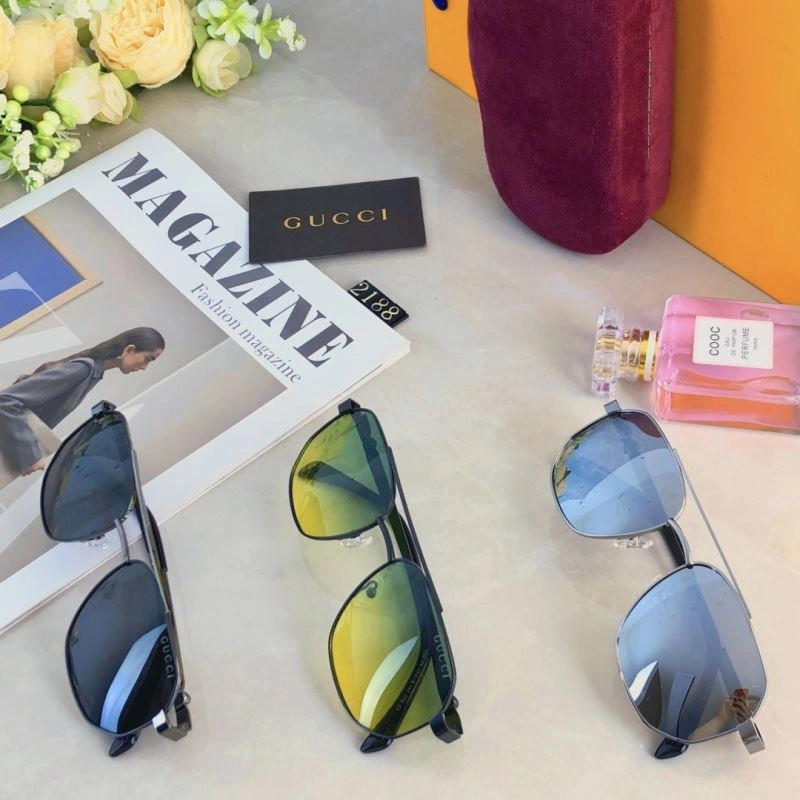 Gucci Sunglasses Snug 279477
