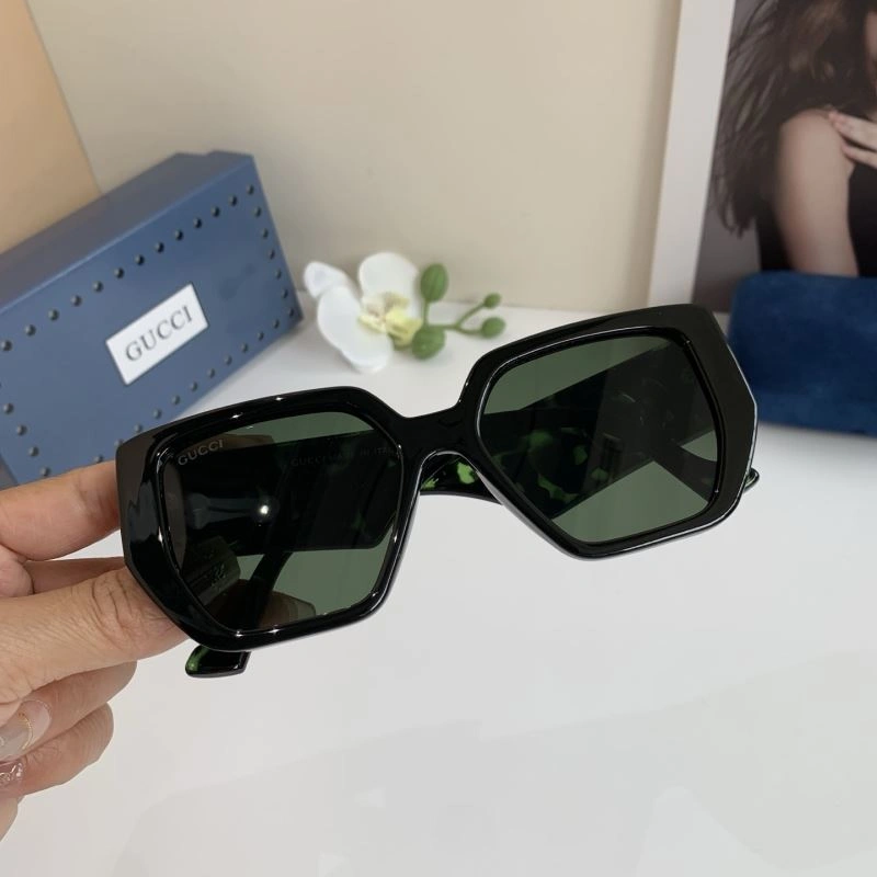 Gucci Sunglasses Effortless 279463