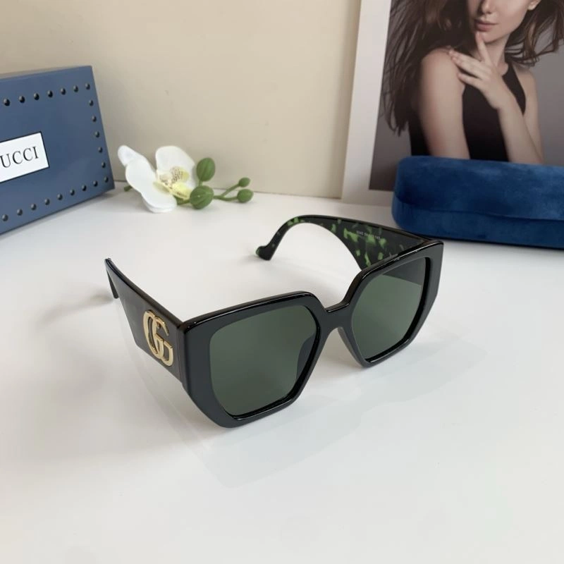 Gucci Sunglasses Effortless 279463
