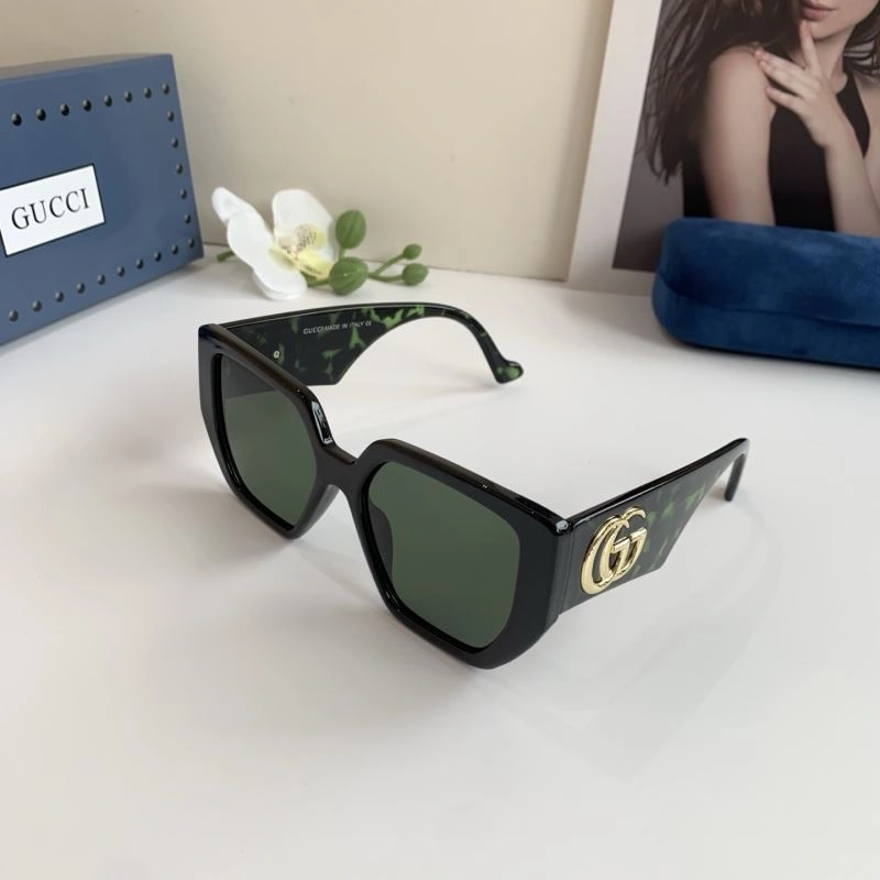Gucci Sunglasses Effortless 279463