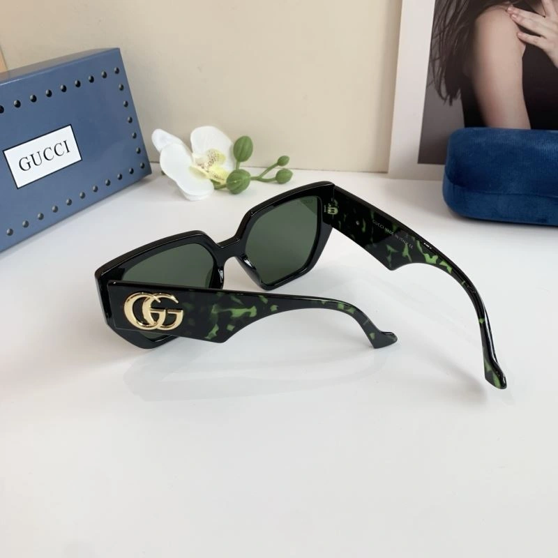 Gucci Sunglasses Effortless 279463