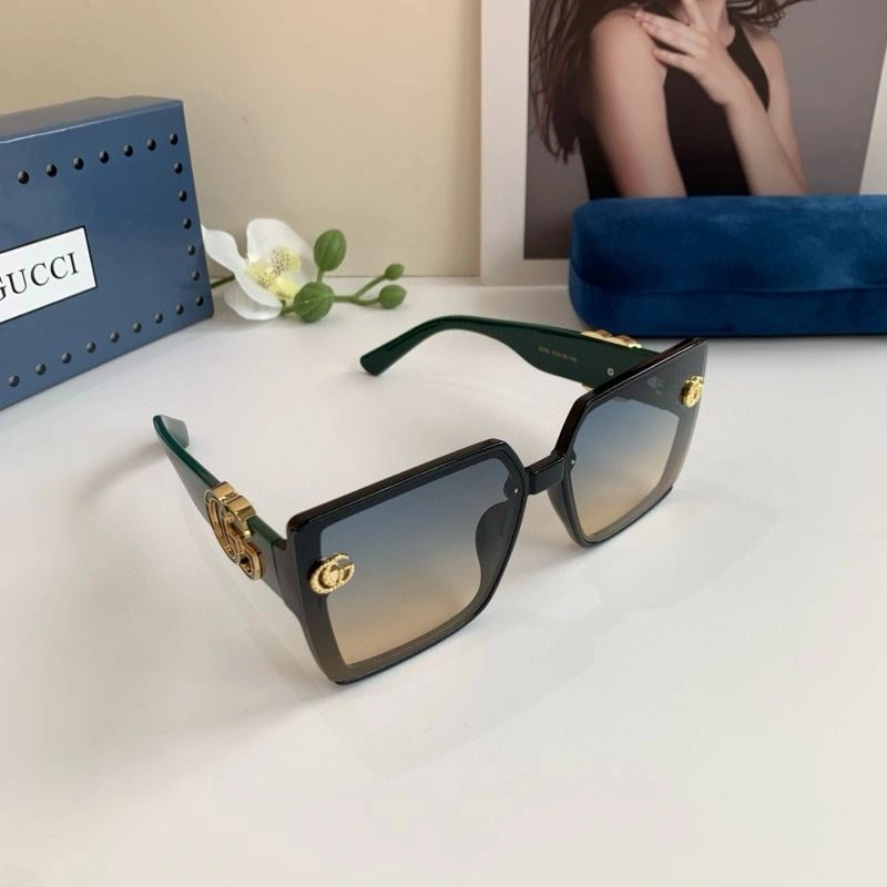 Lightweight Gucci Sunglasses 279457
