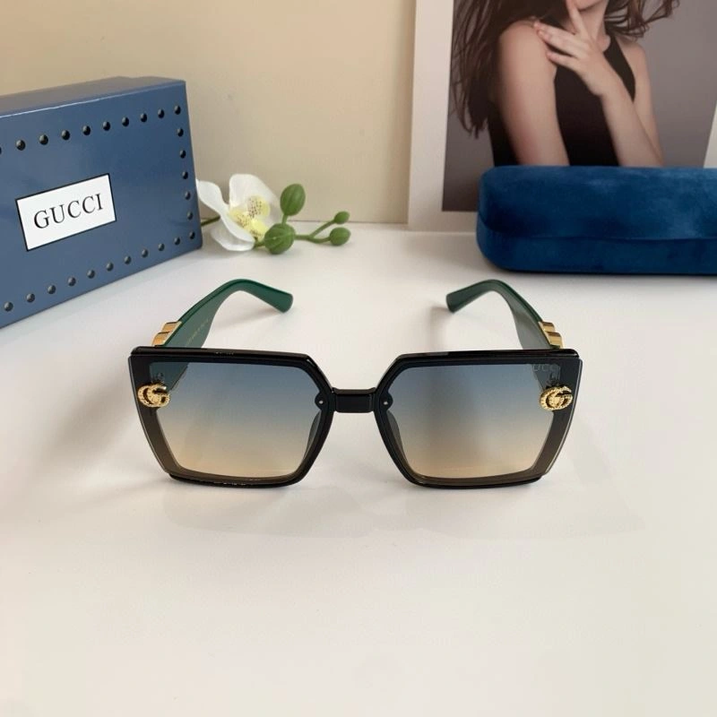 Lightweight Gucci Sunglasses 279457