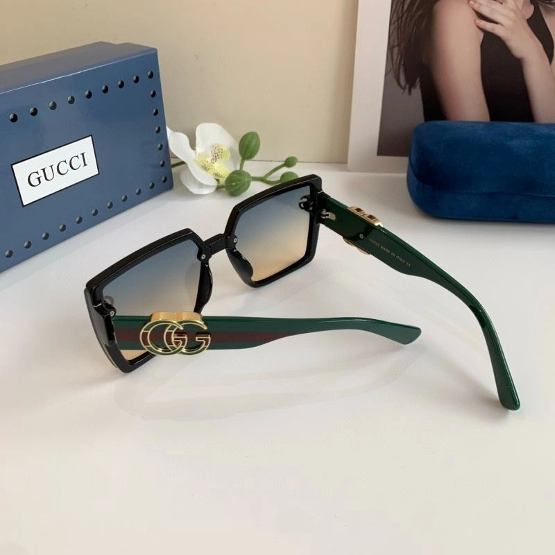 Lightweight Gucci Sunglasses 279457