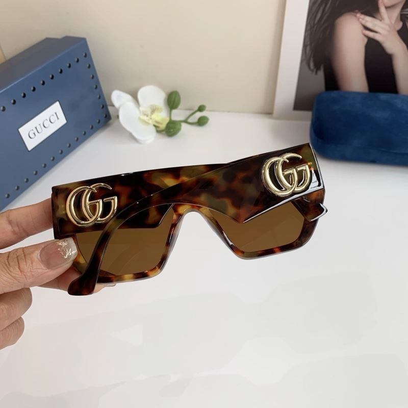 Gucci Sunglasses SunProtective 279453