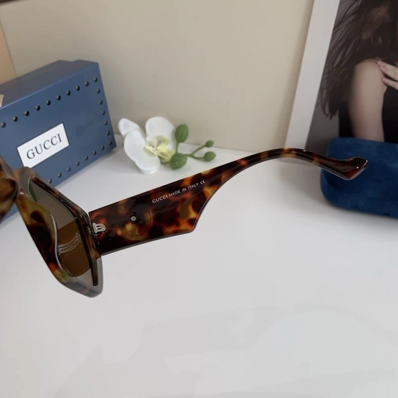 Gucci Sunglasses SunProtective 279453