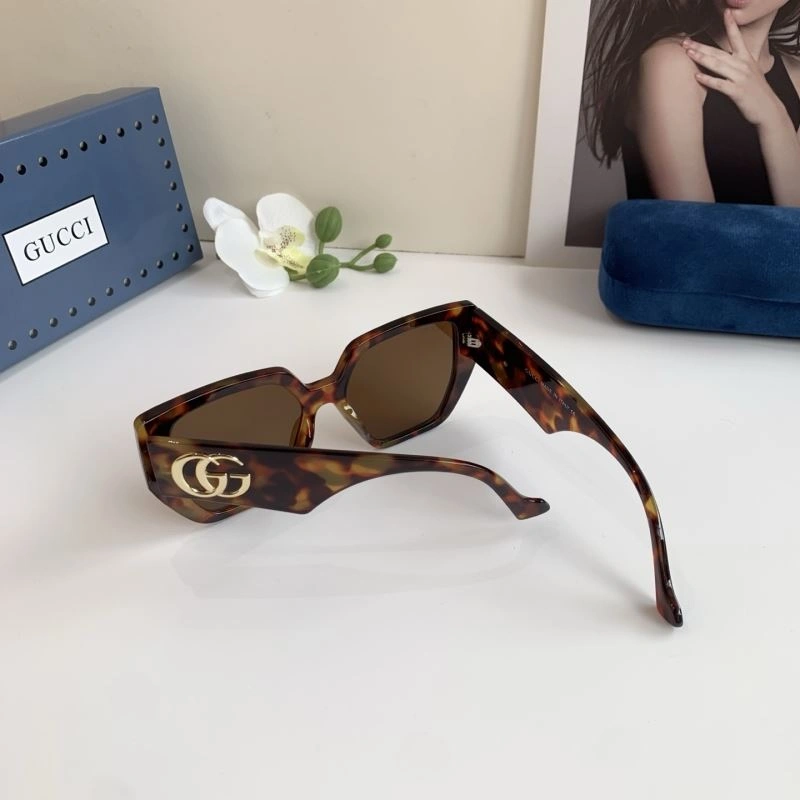 Gucci Sunglasses SunProtective 279453