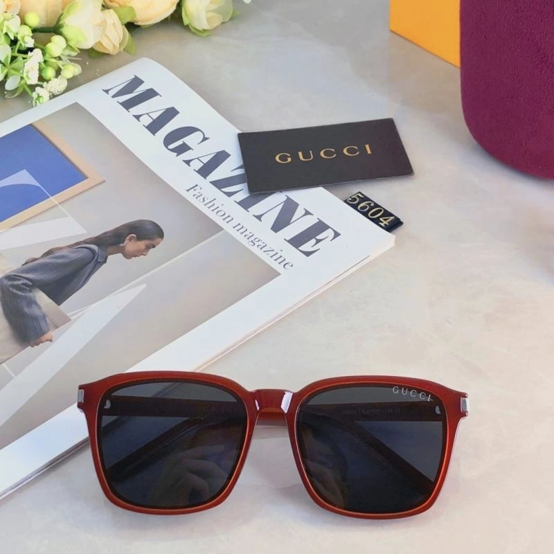 Gucci Sunglasses MultiPurpose 279456