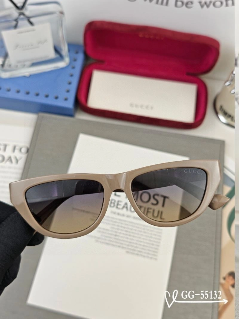 Trendsetting Gucci Sunglasses 279452