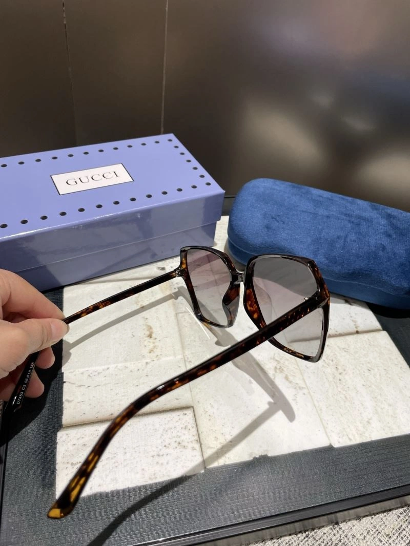 Gucci Sunglasses EasyMatch 279451