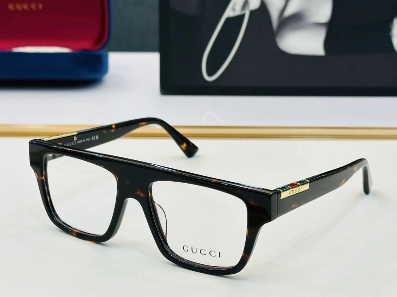 Gucci Sunglasses Fashionable 279444