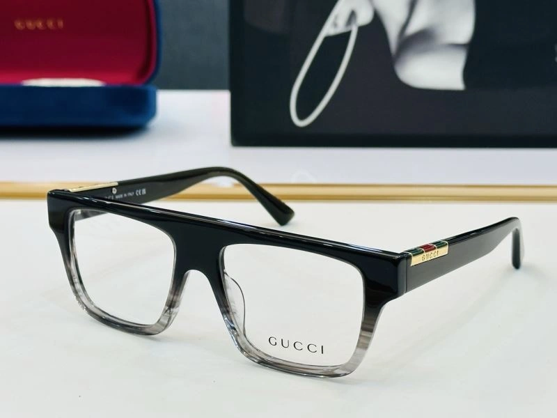 Gucci Sunglasses Fashionable 279444
