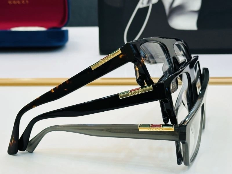 Gucci Sunglasses Fashionable 279444