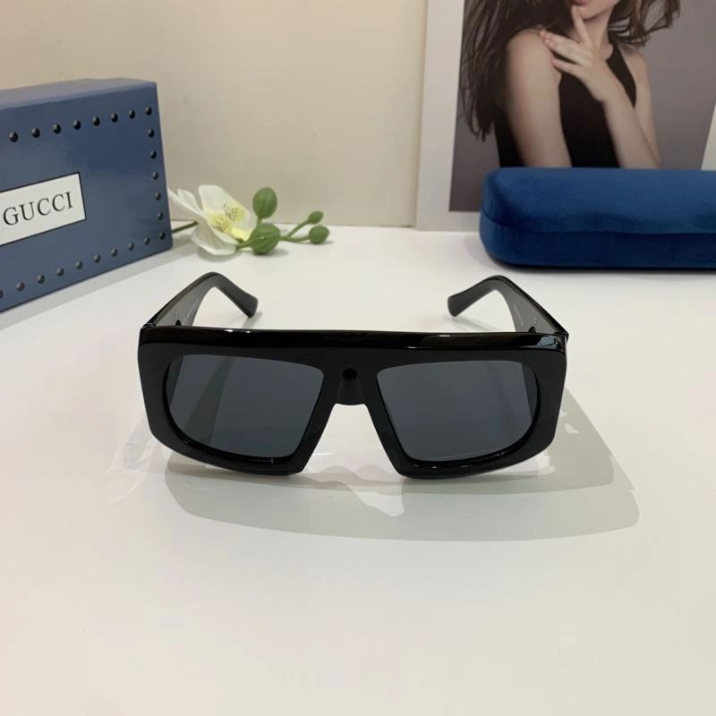 Gucci Sunglasses Youthful 279432