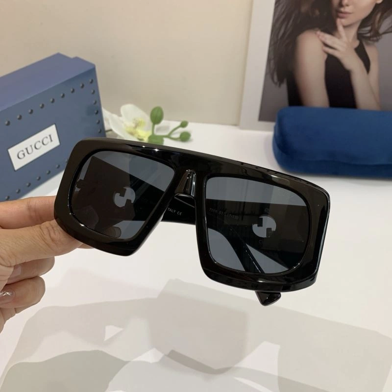 Gucci Sunglasses Youthful 279432