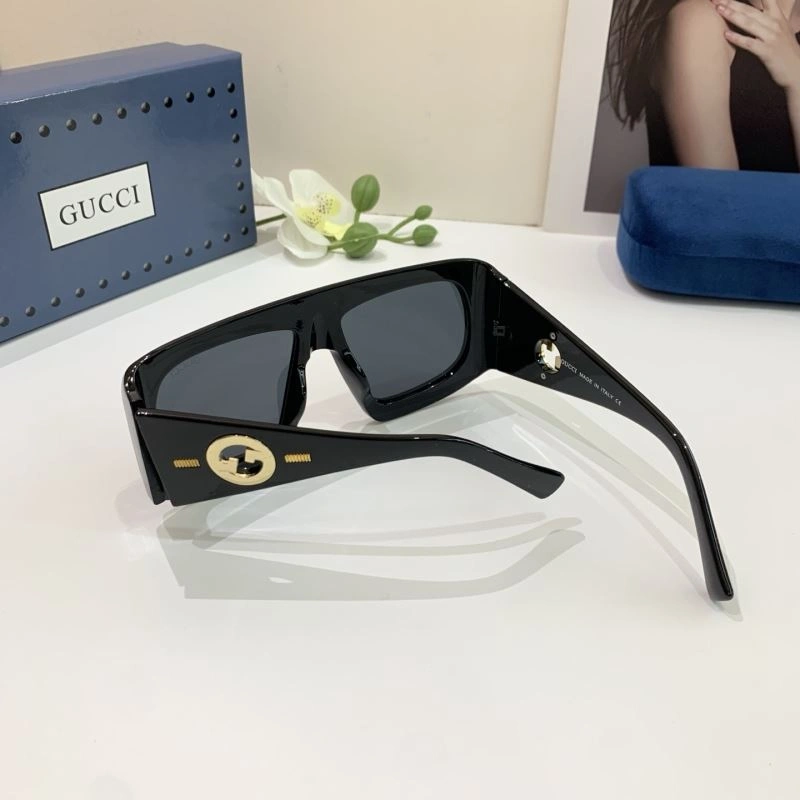Gucci Sunglasses Youthful 279432