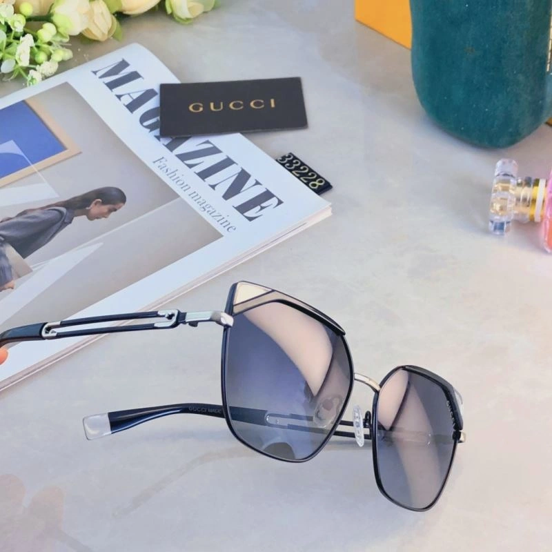 Gucci Sunglasses Youthful 279421
