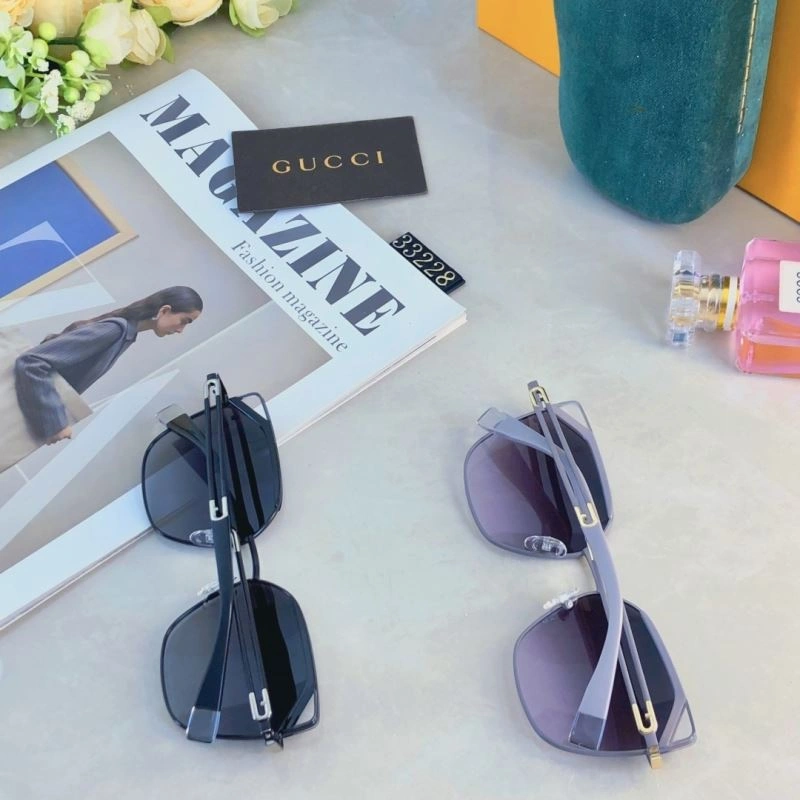 Gucci Sunglasses Youthful 279421